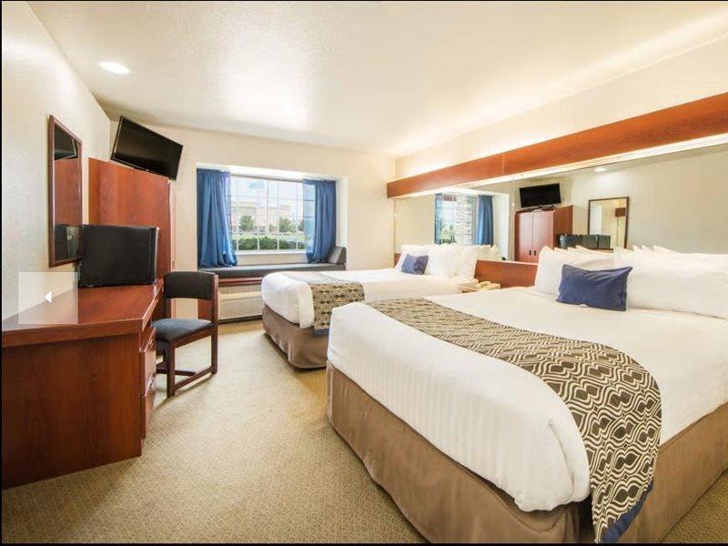 Microtel Inn And Suites By Wyndham Miami Ok Esterno foto