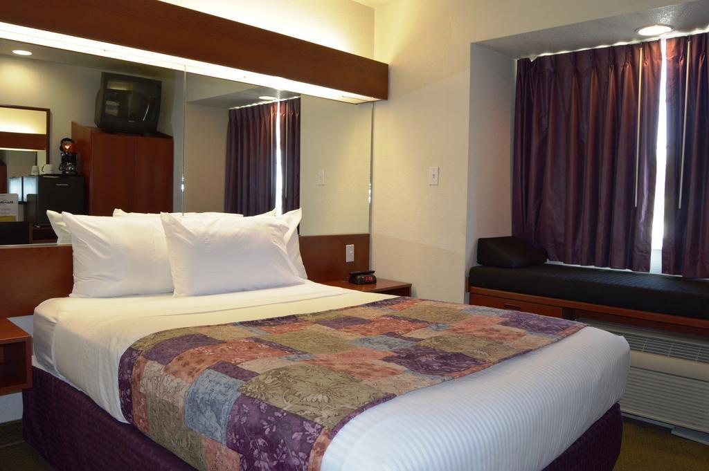 Microtel Inn And Suites By Wyndham Miami Ok Camera foto